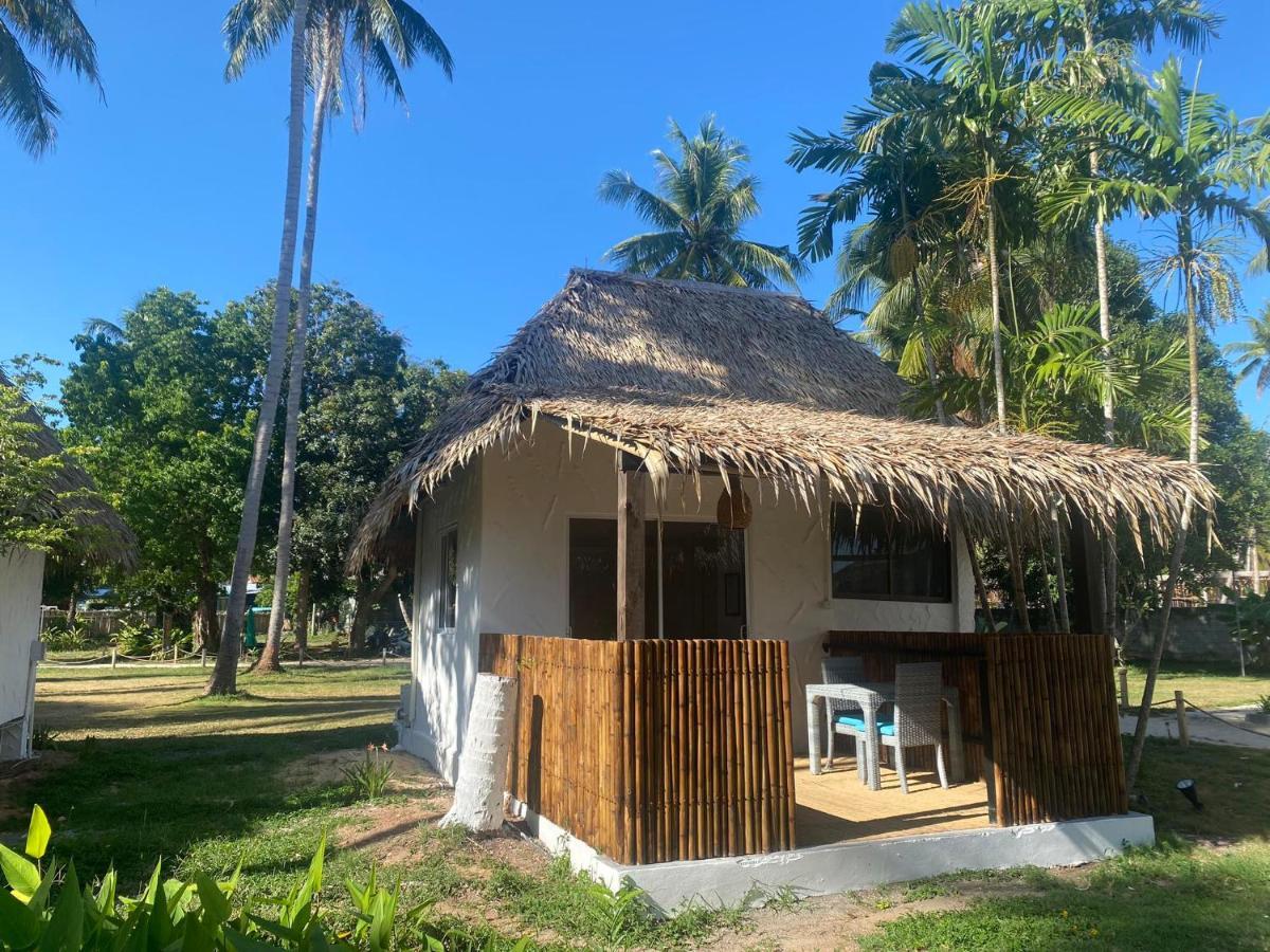 Wild Wood X Hansa Beach Fitness Resort Thongsala Exteriör bild