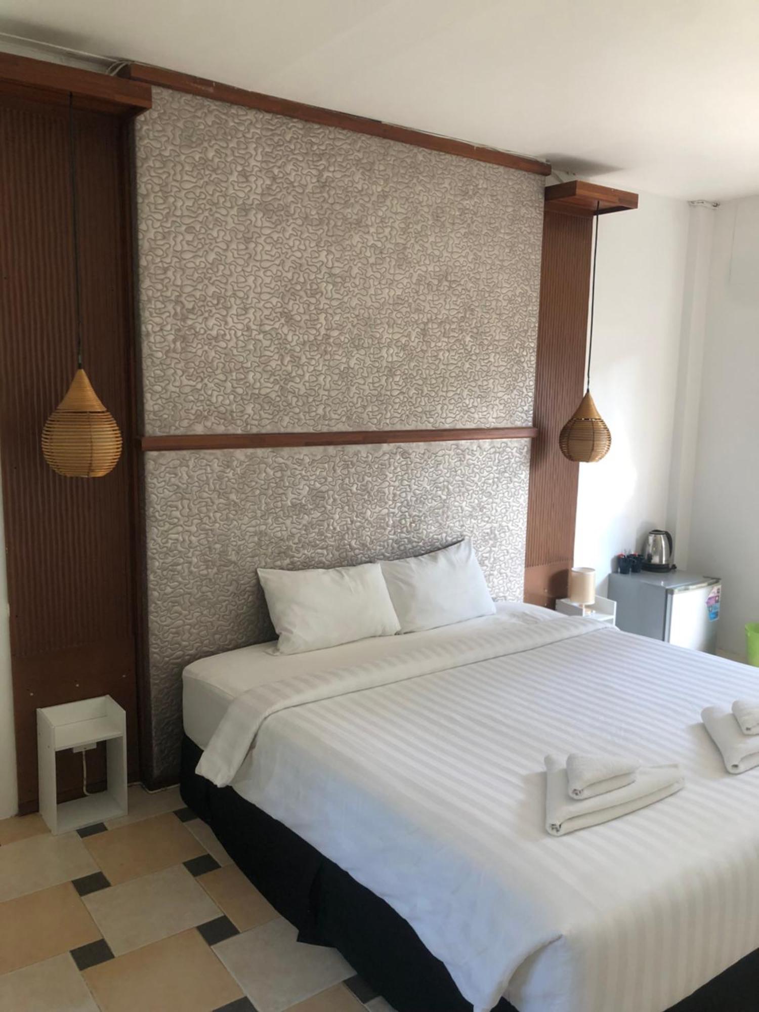 Wild Wood X Hansa Beach Fitness Resort Thongsala Exteriör bild