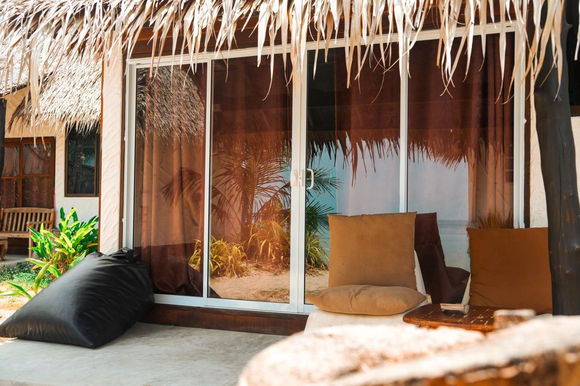 Wild Wood X Hansa Beach Fitness Resort Thongsala Exteriör bild